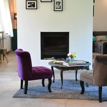 Heritage Holiday In Assesse On Hilltop Ferienhaus